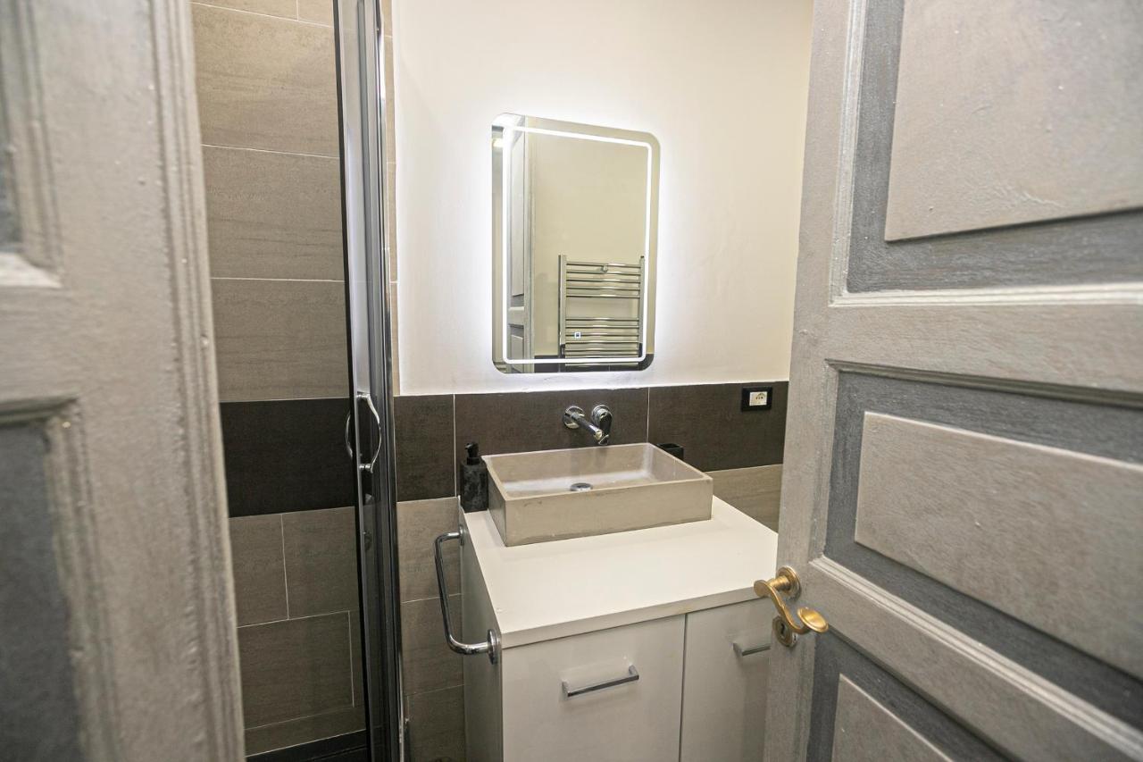 Dimora Patrizia In Centro Apartman Genova Kültér fotó