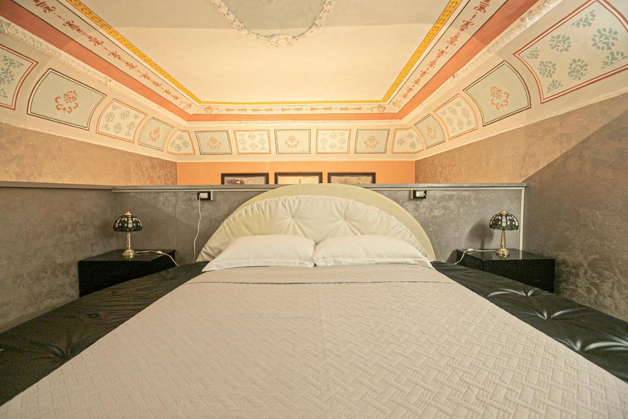 Dimora Patrizia In Centro Apartman Genova Kültér fotó